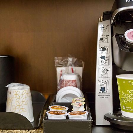 Hilton Garden Inn Auburn Ngoại thất bức ảnh