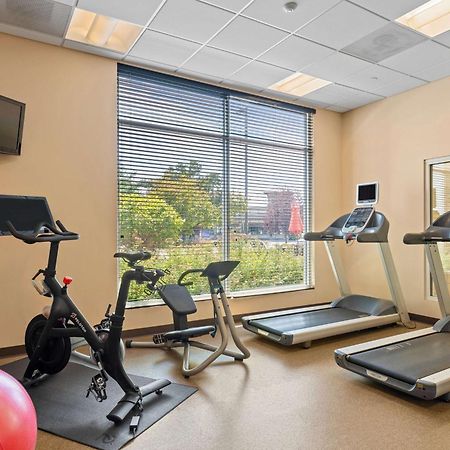 Hilton Garden Inn Auburn Ngoại thất bức ảnh