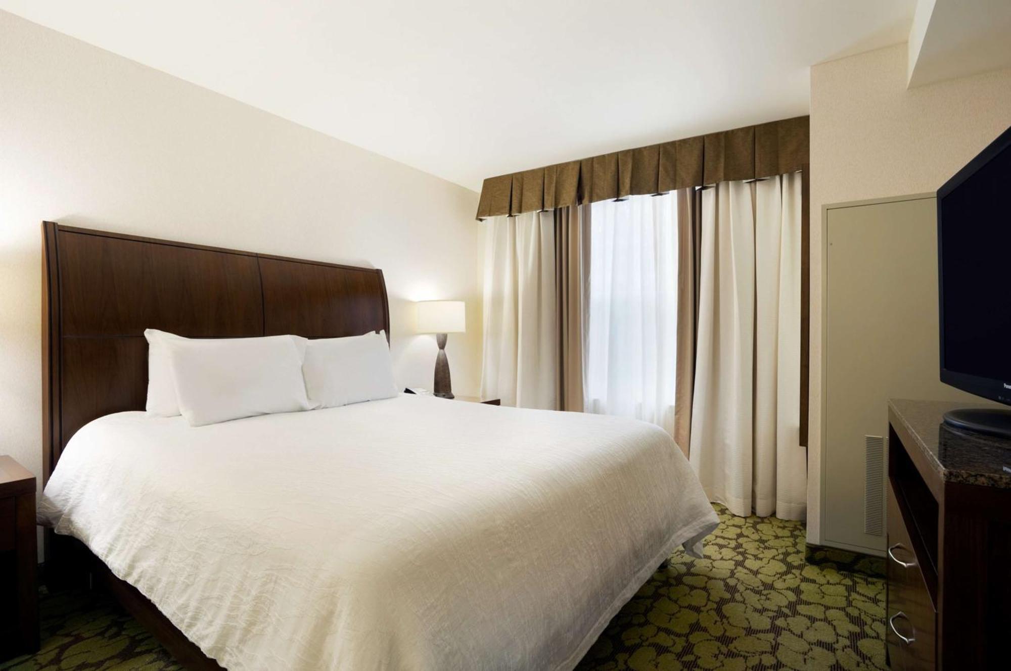 Hilton Garden Inn Auburn Ngoại thất bức ảnh