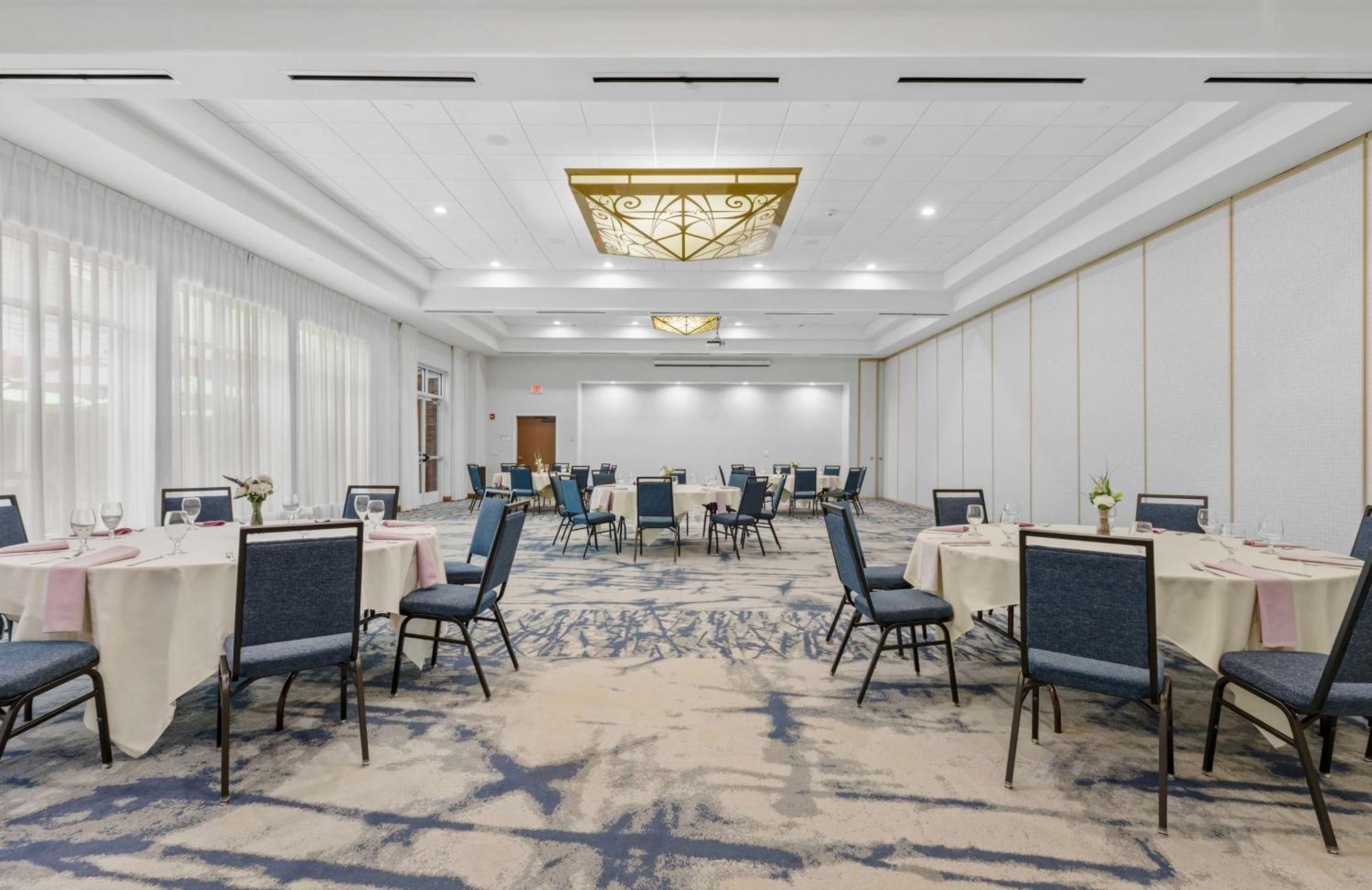 Hilton Garden Inn Auburn Ngoại thất bức ảnh