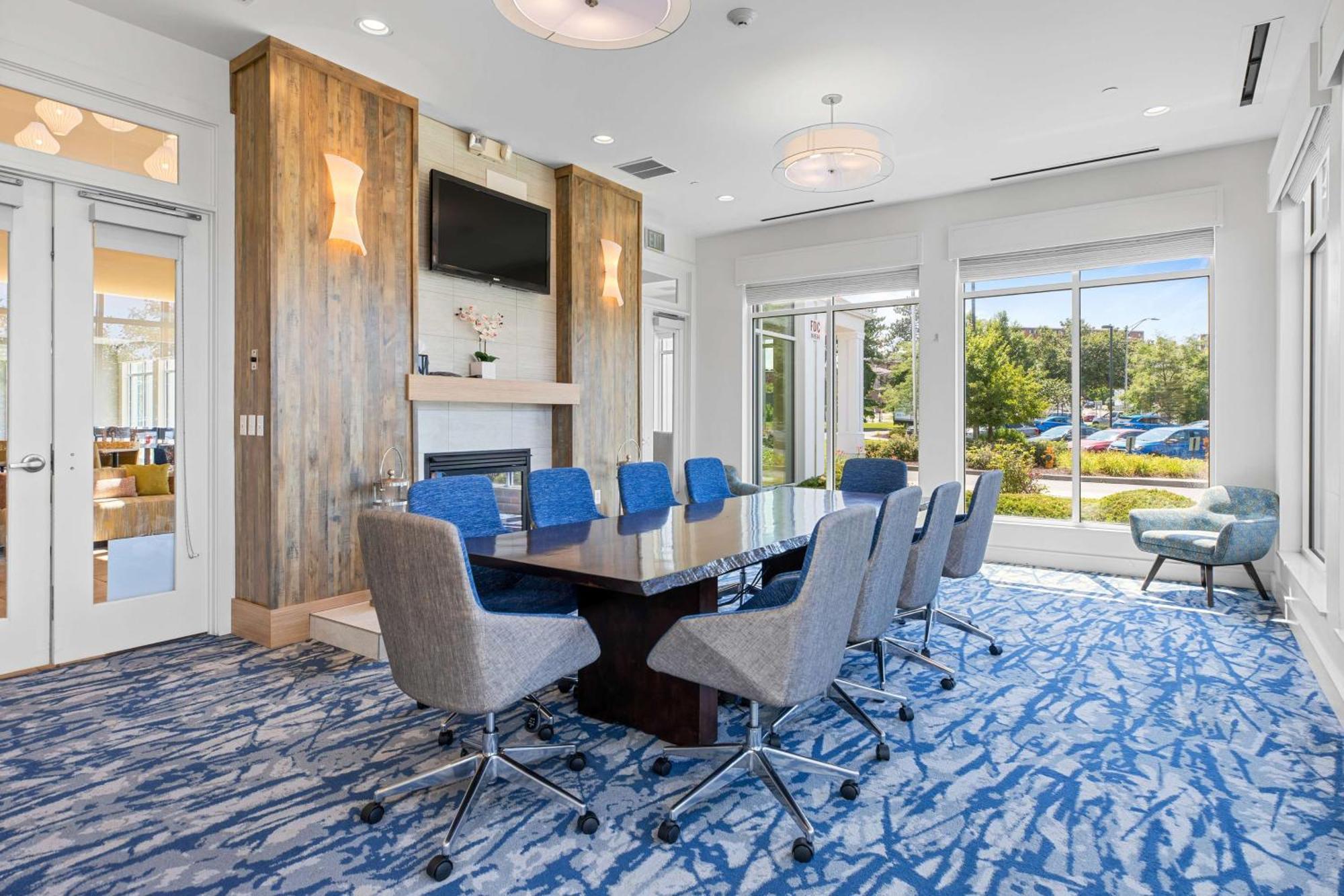 Hilton Garden Inn Auburn Ngoại thất bức ảnh
