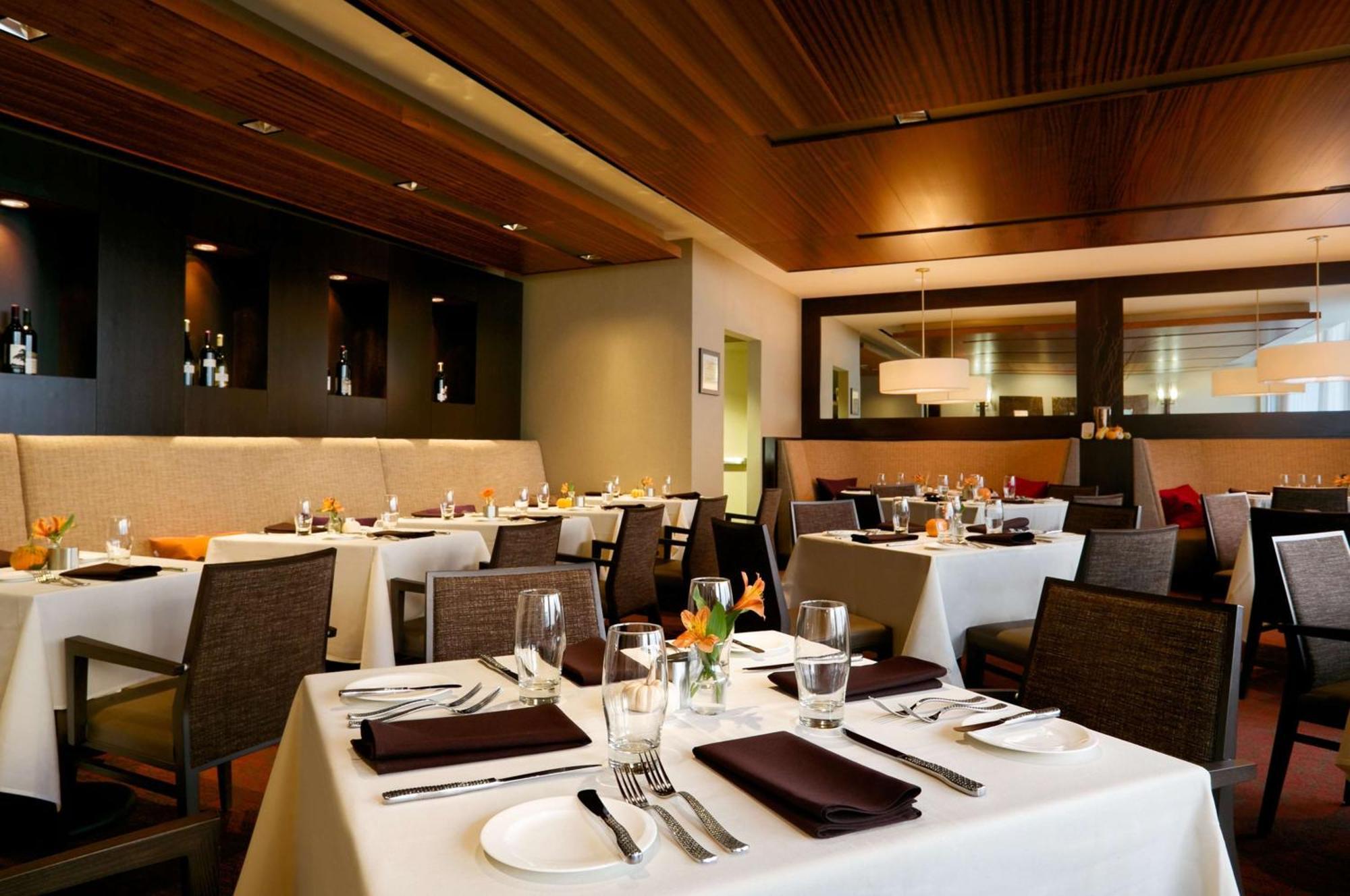 Hilton Garden Inn Auburn Ngoại thất bức ảnh