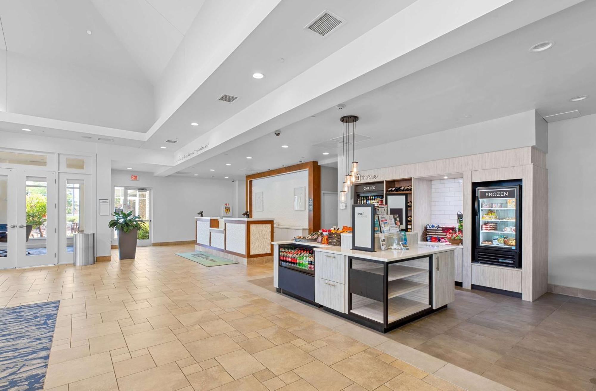 Hilton Garden Inn Auburn Ngoại thất bức ảnh