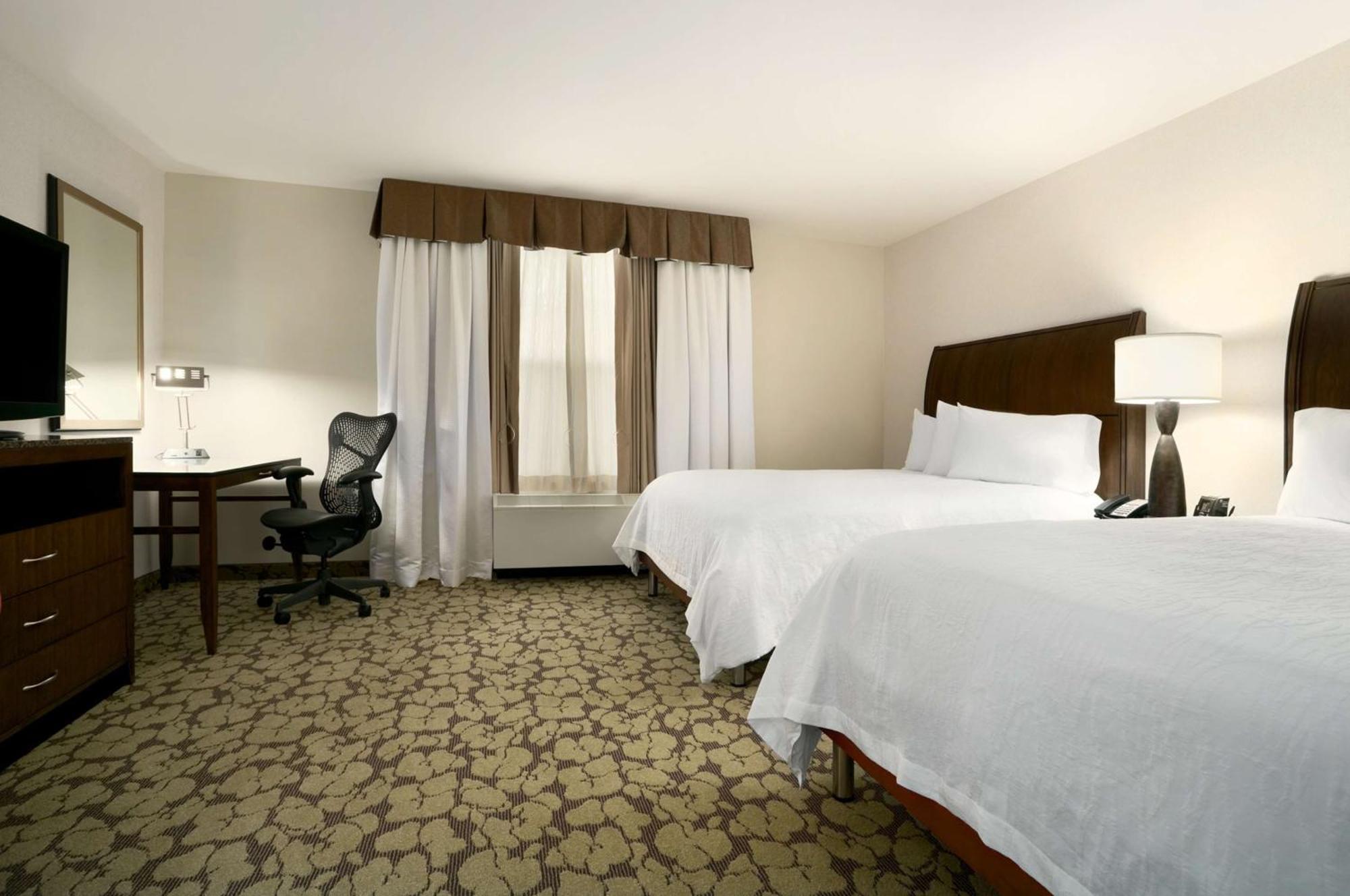 Hilton Garden Inn Auburn Ngoại thất bức ảnh